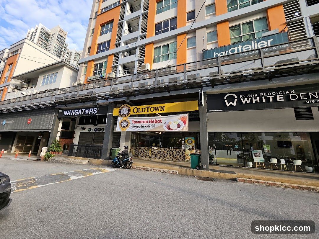 Street View of Commercial Buildings