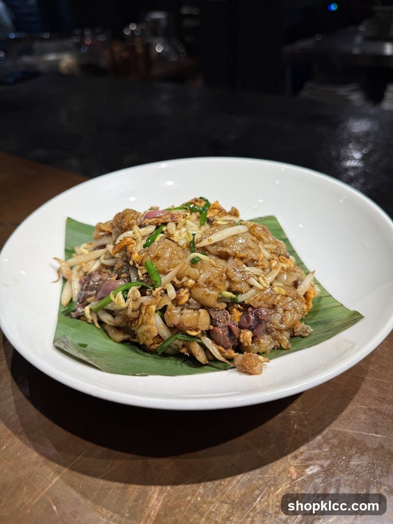 Noodles with Meat and Sprouts