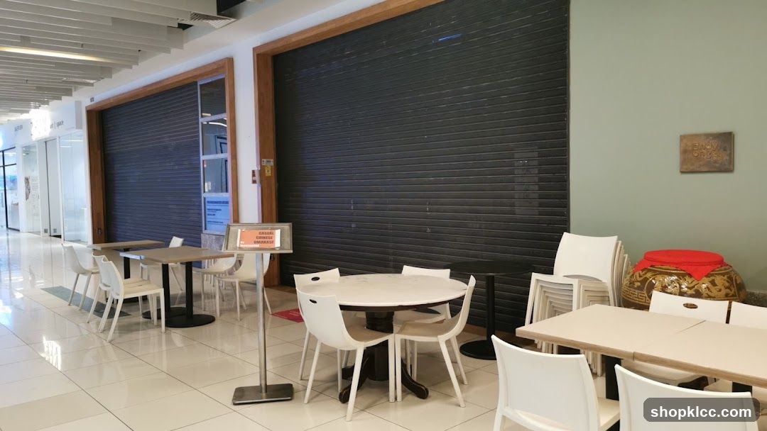 Restaurant Seating Area