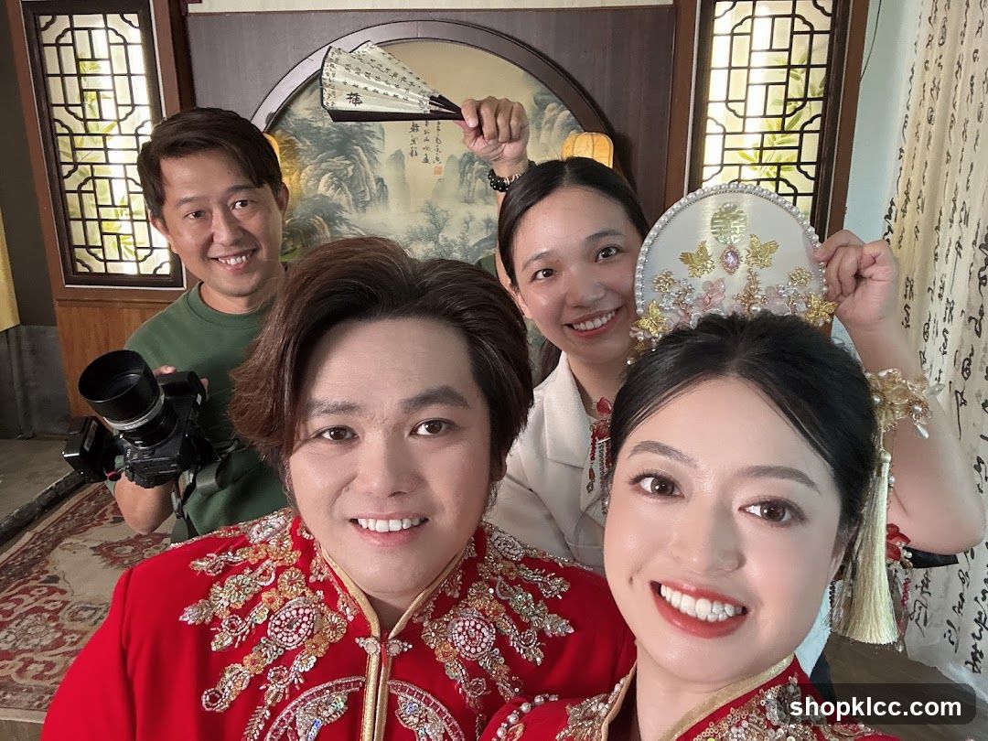 Traditional Wedding Group Photo