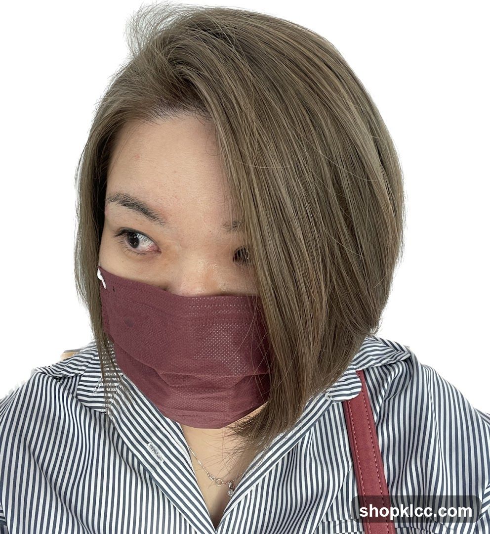 Woman wearing a mask