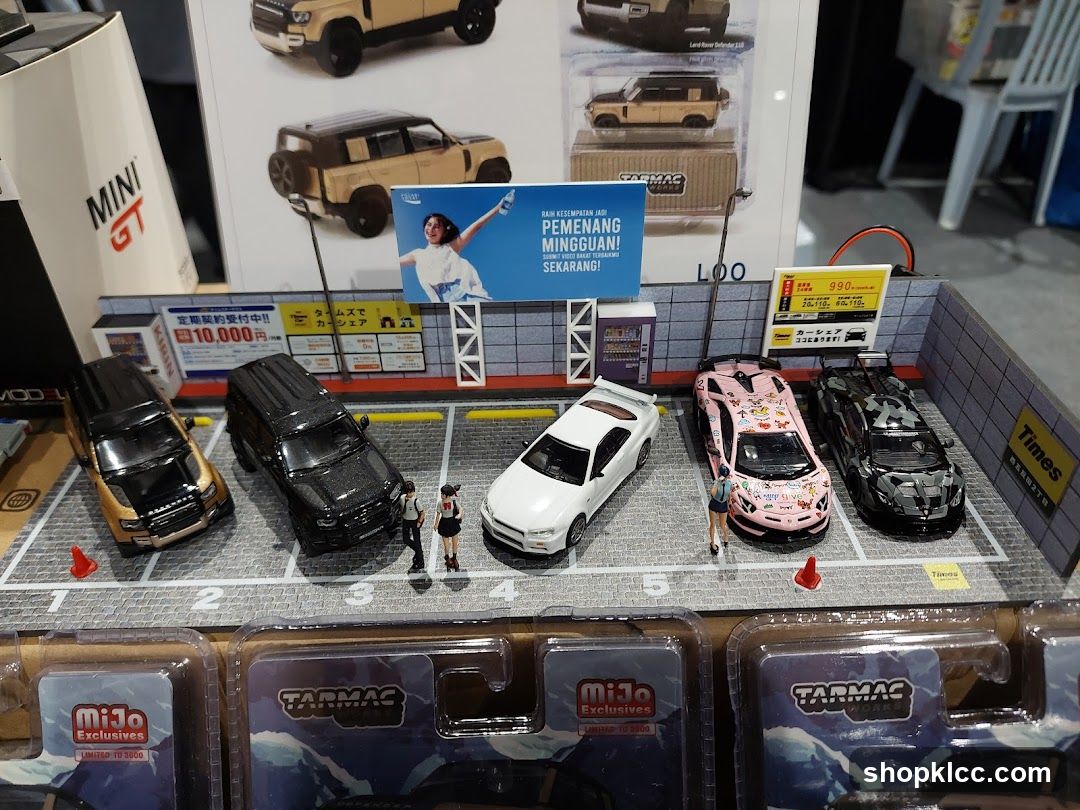 Die-cast car display