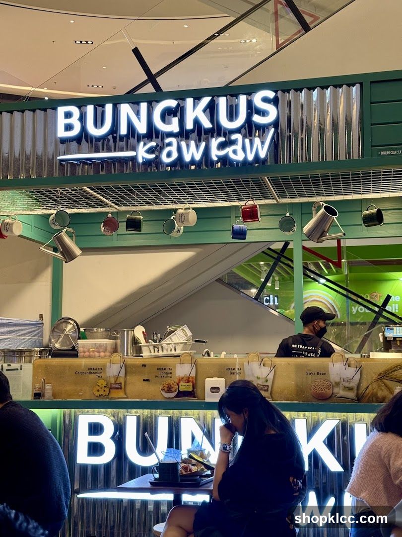 BUNGKUS Kawkaw Beverage Stall
