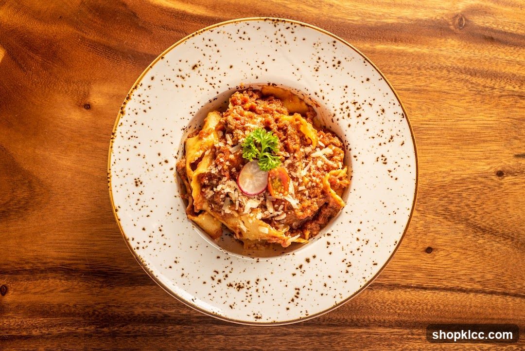 Lasagna with Meat Sauce