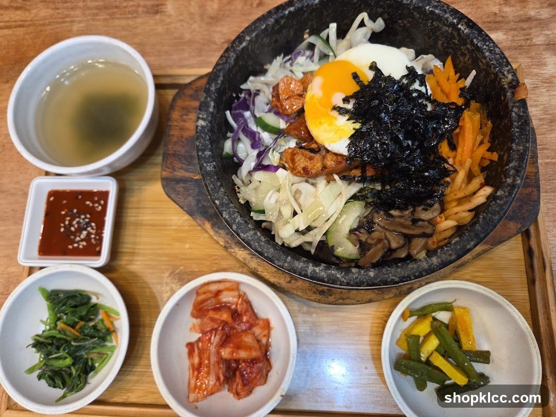 OISO Korean Traditional Cuisine & Cafe