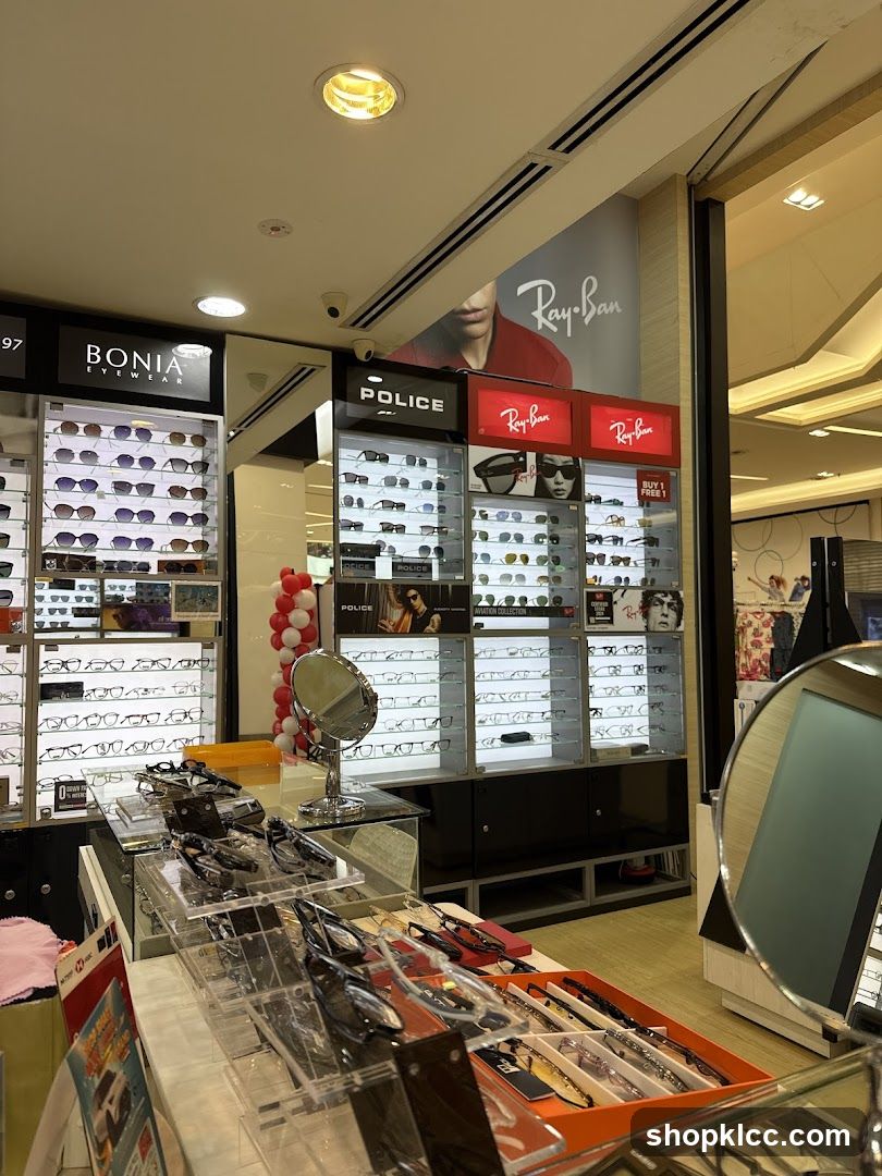 Eyewear Store Display