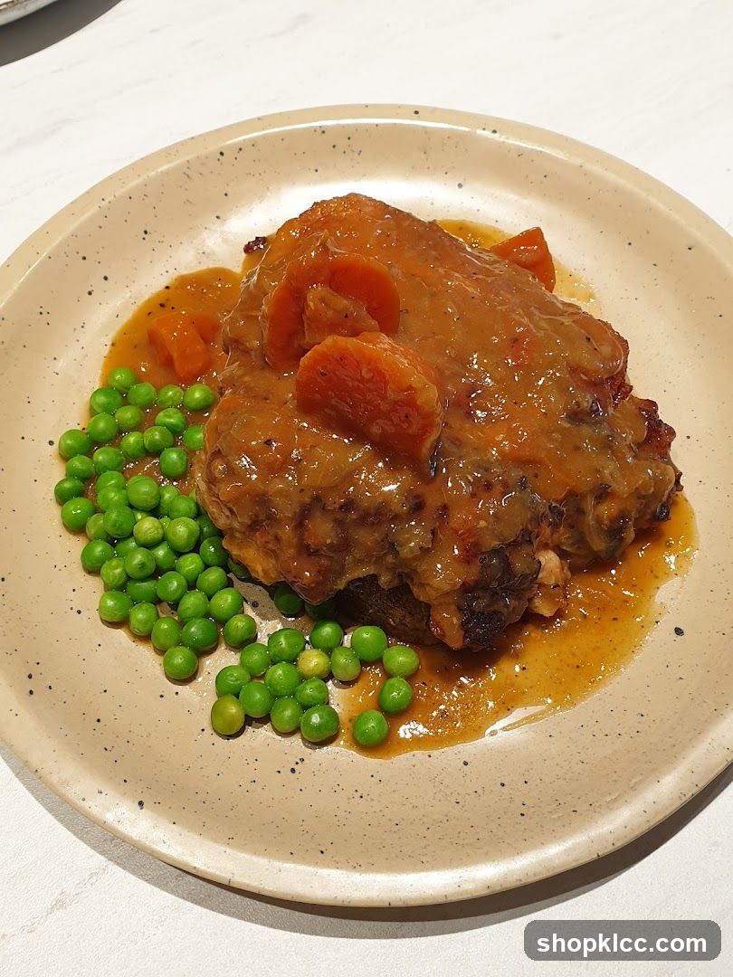Braised Meat with Carrots and Peas