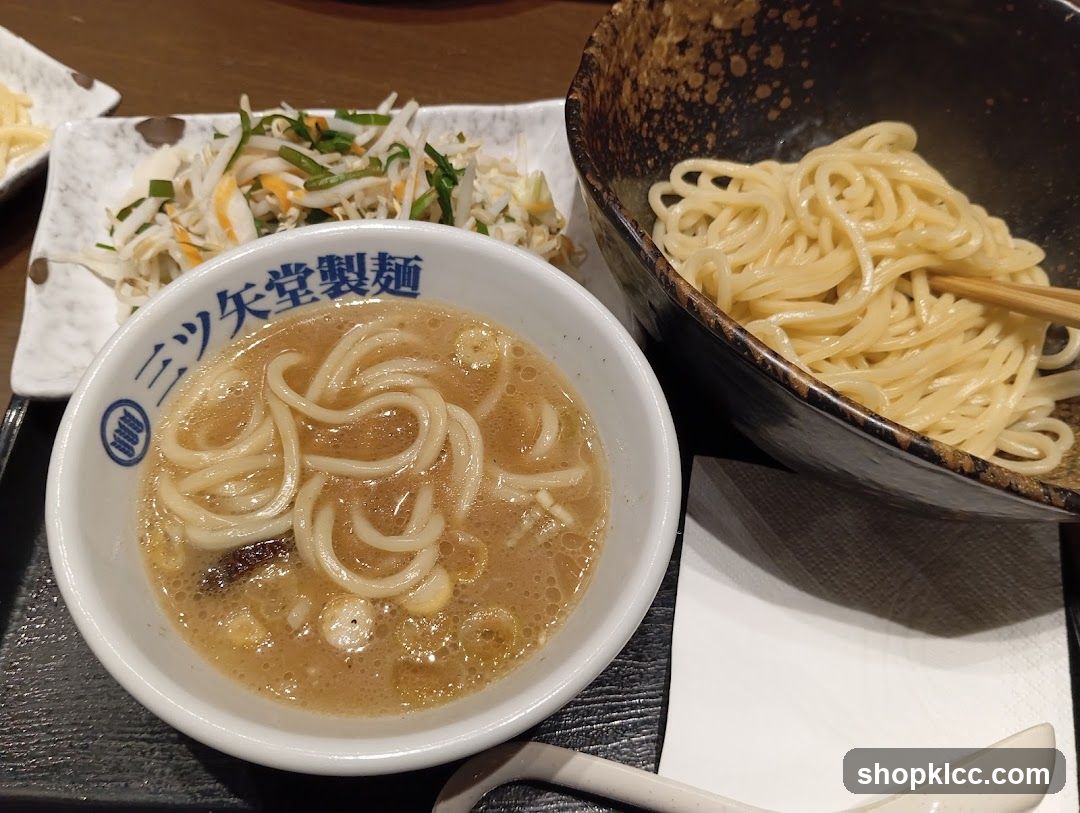 Ramen dish