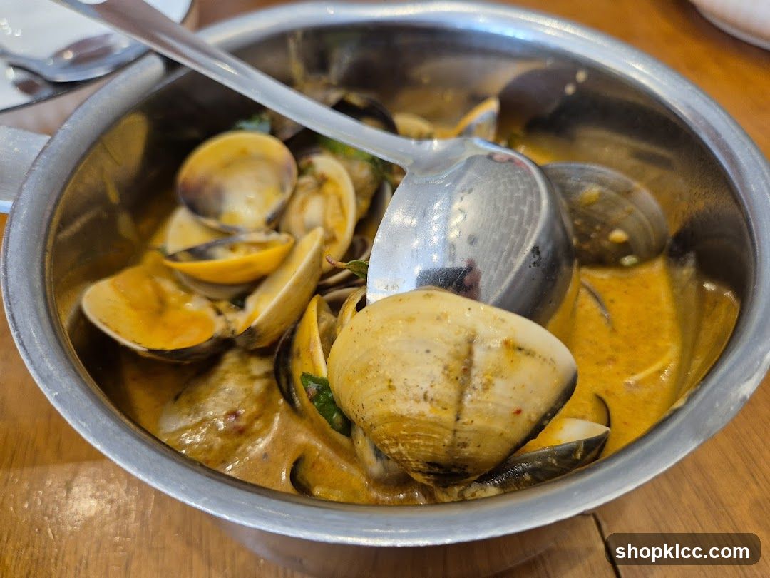 Steamed Clams in Sauce