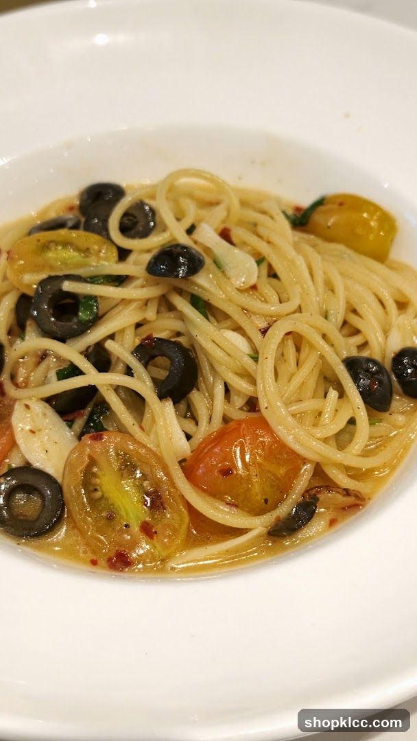 Spaghetti with Tomatoes and Olives