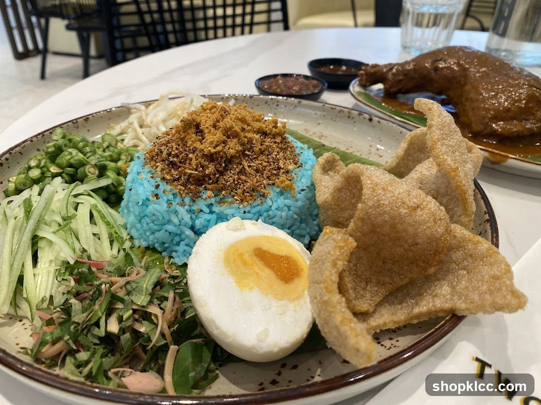 Nasi Kerabu with Chicken