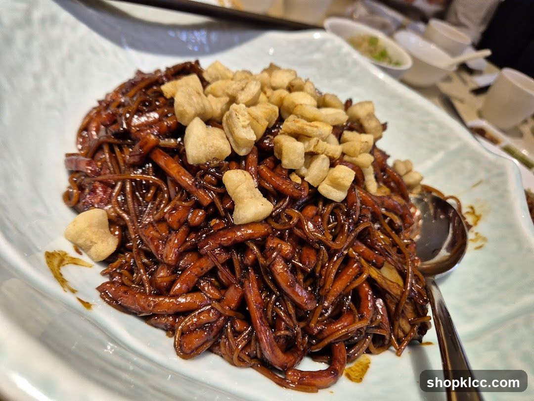 Noodles with Toppings