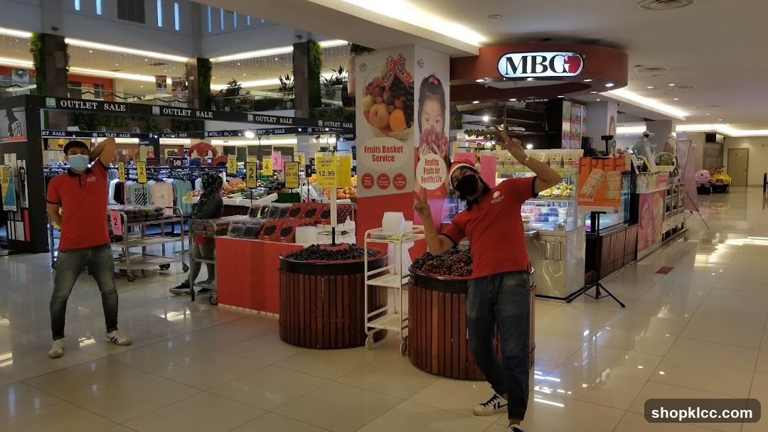 Fruit Store Display