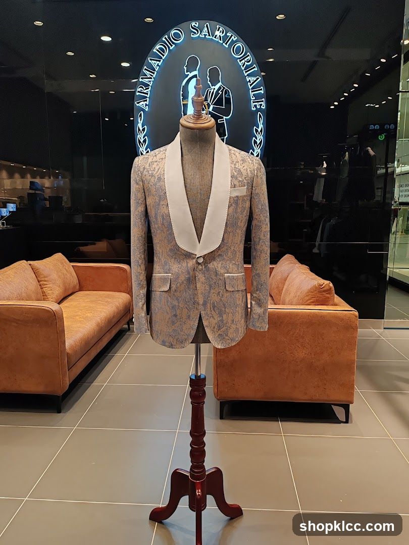 Mannequin in a patterned suit jacket