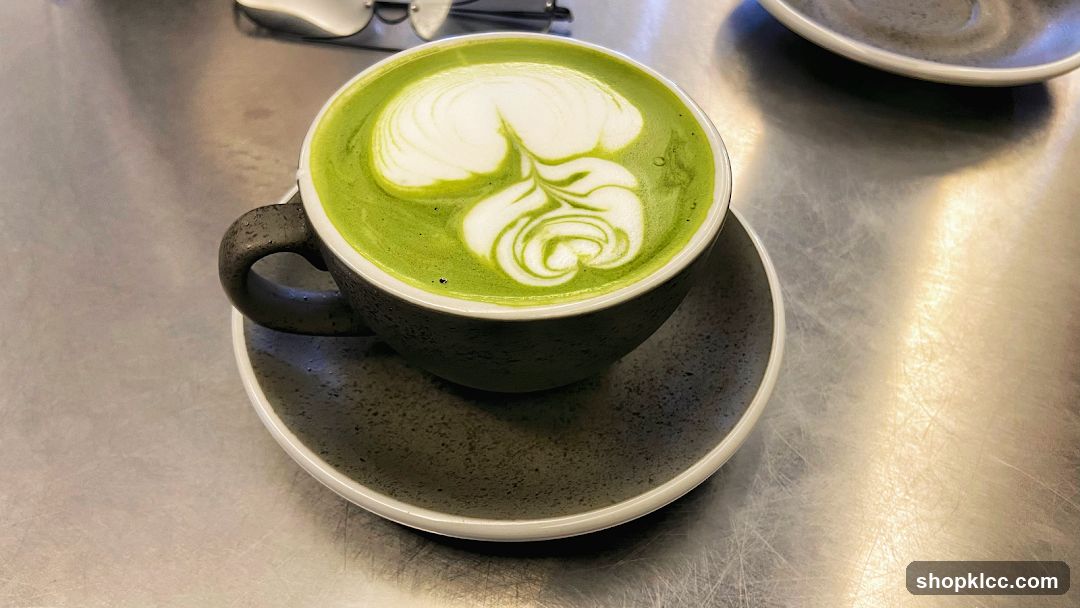 Matcha Latte with Latte Art