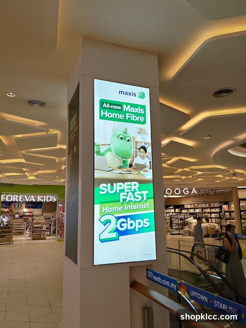 Maxis Home Fibre Advertisement