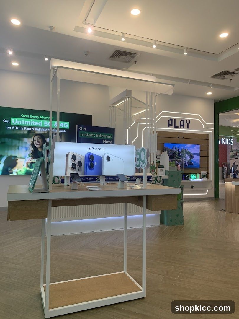 Mobile Phone Store Display