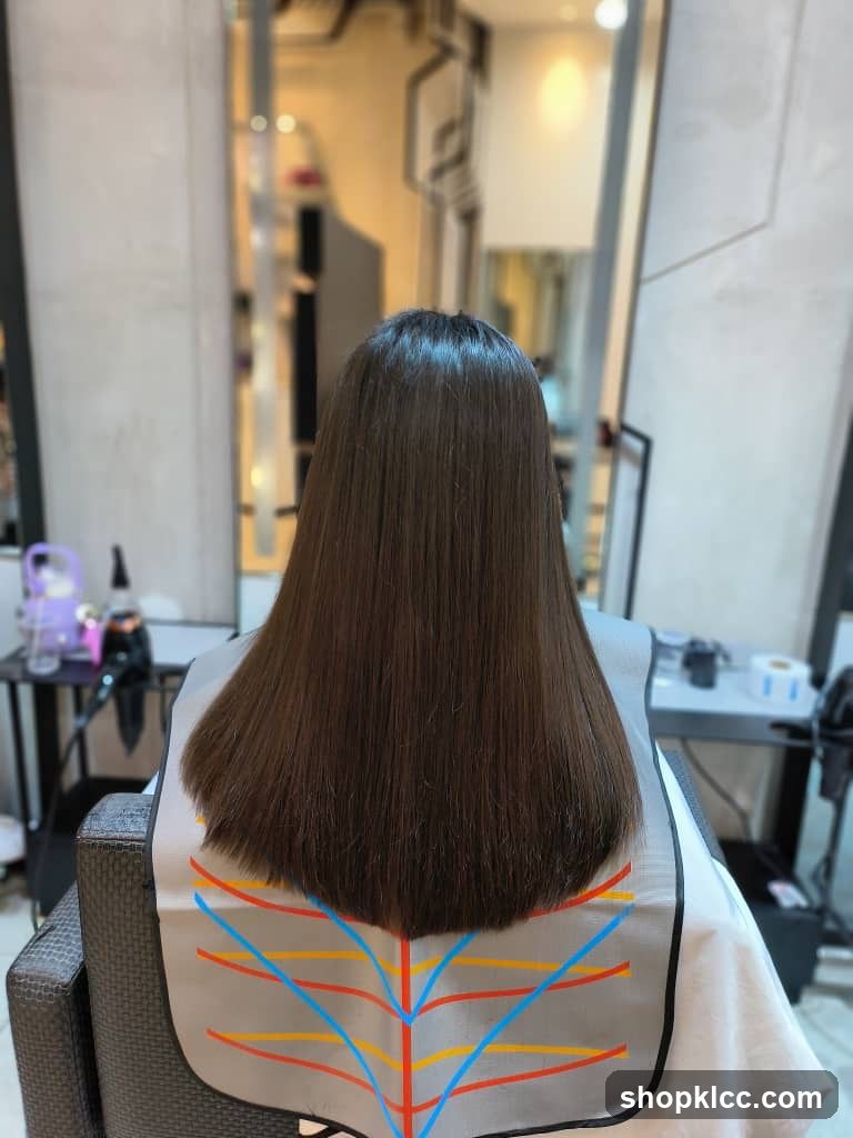 Hairdresser's Cape on Client