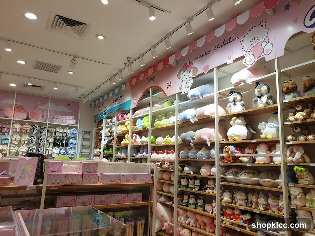 Plush Toys and Storage Containers