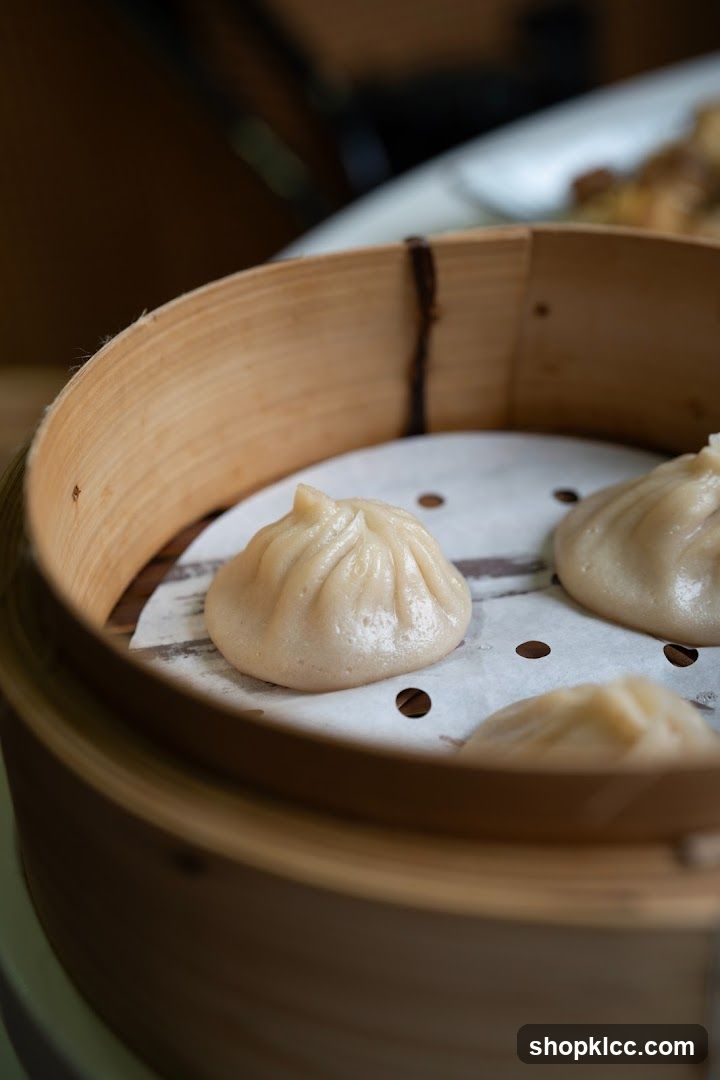 Steamed Dumplings in Bamboo Steamer
