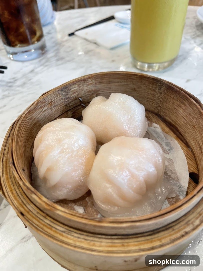 Shrimp Dumplings in Bamboo Steamer