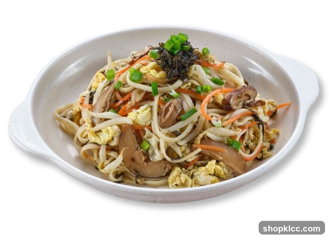 Stir-fried Noodles with Vegetables and Mushrooms