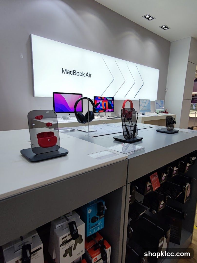 Apple Store Display