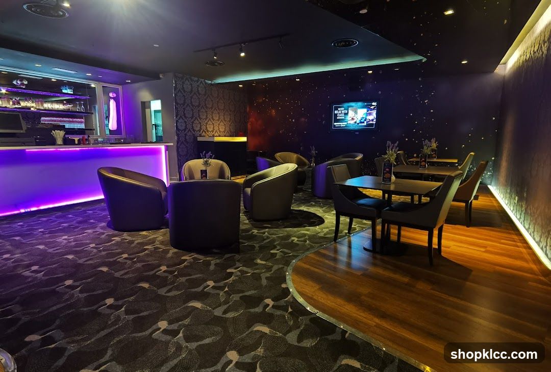 Modern Lounge Area with Bar