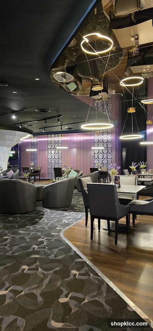 Modern Lounge Area