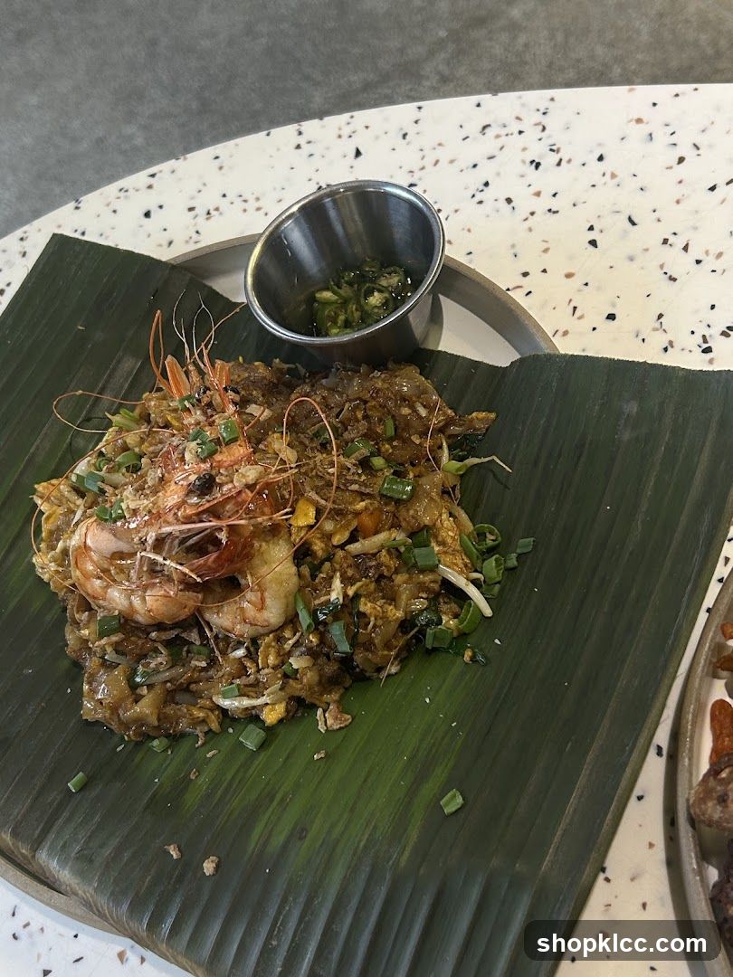 Stir-fried noodles with shrimp