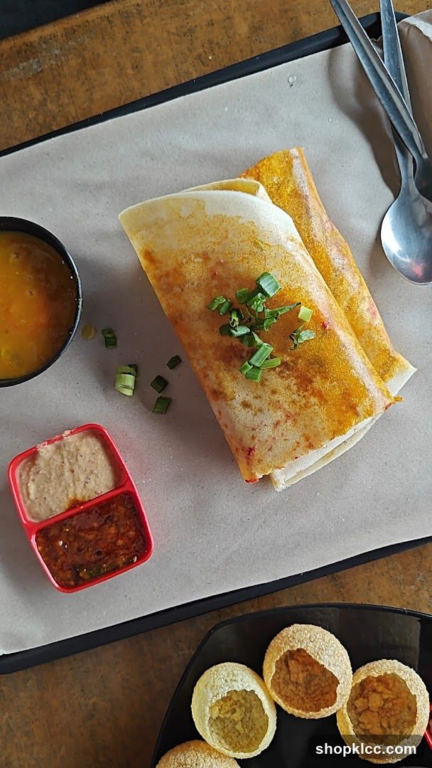 Dosa with Accompaniments