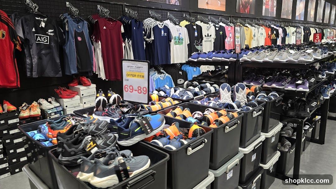 Sportswear and Footwear Store