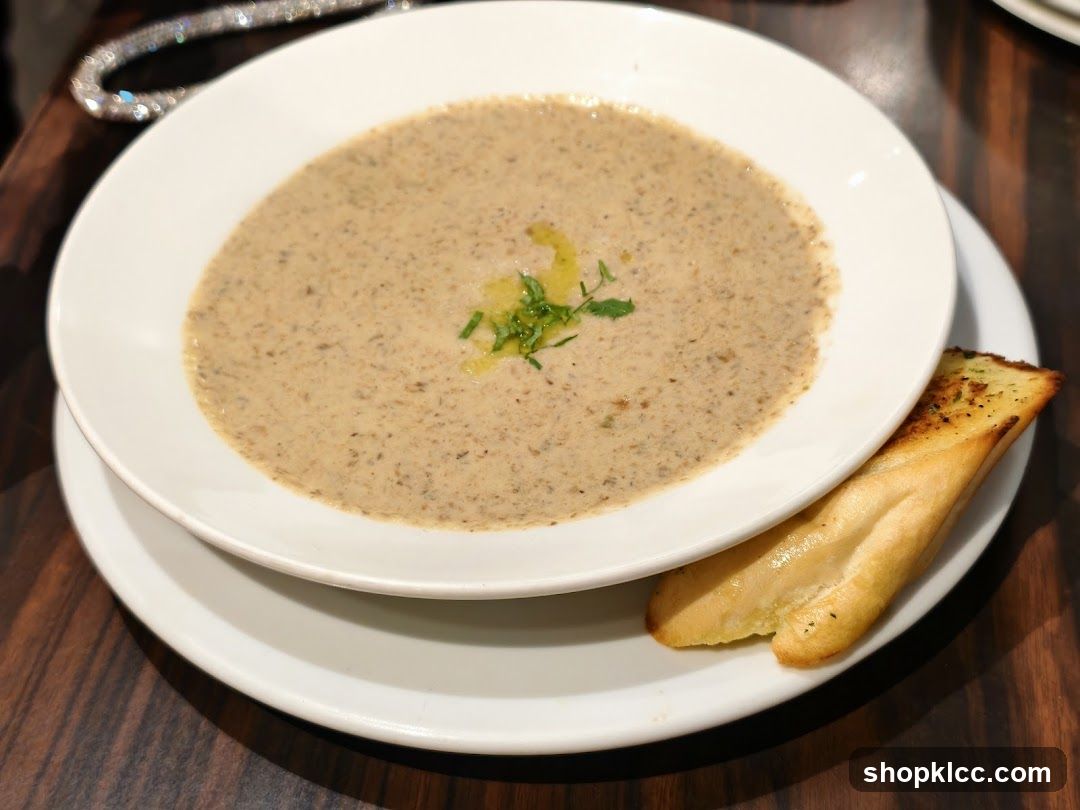 Mushroom Soup with Garlic Bread
