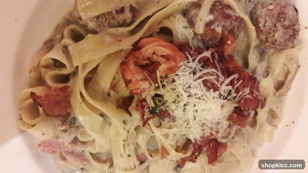 Fettuccine Alfredo with Bacon and Meatballs