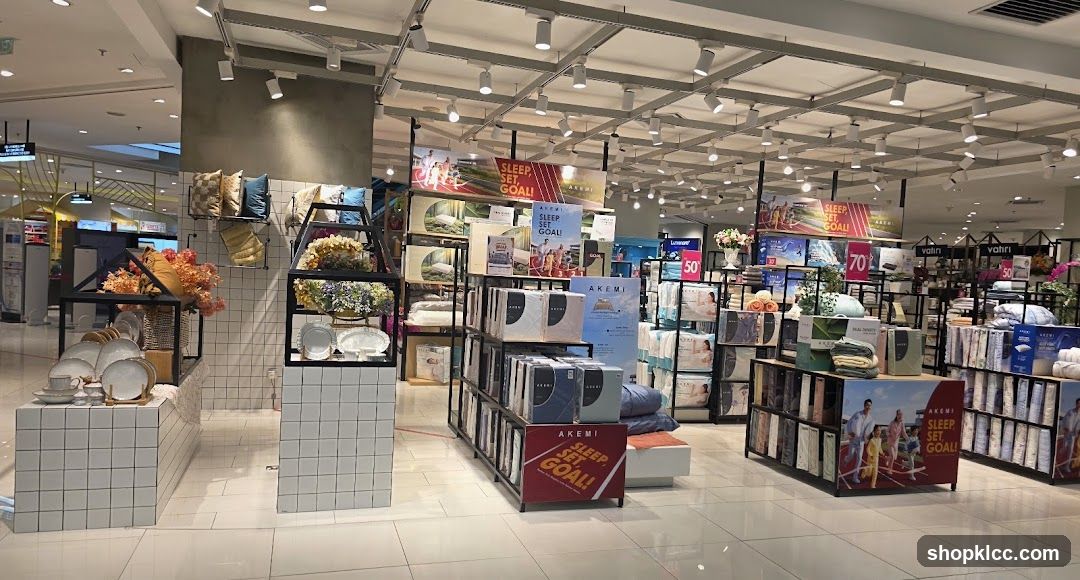 Home Goods Store Display