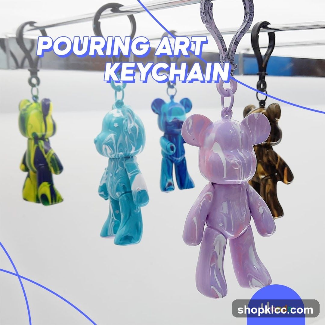Pouring Art Keychain