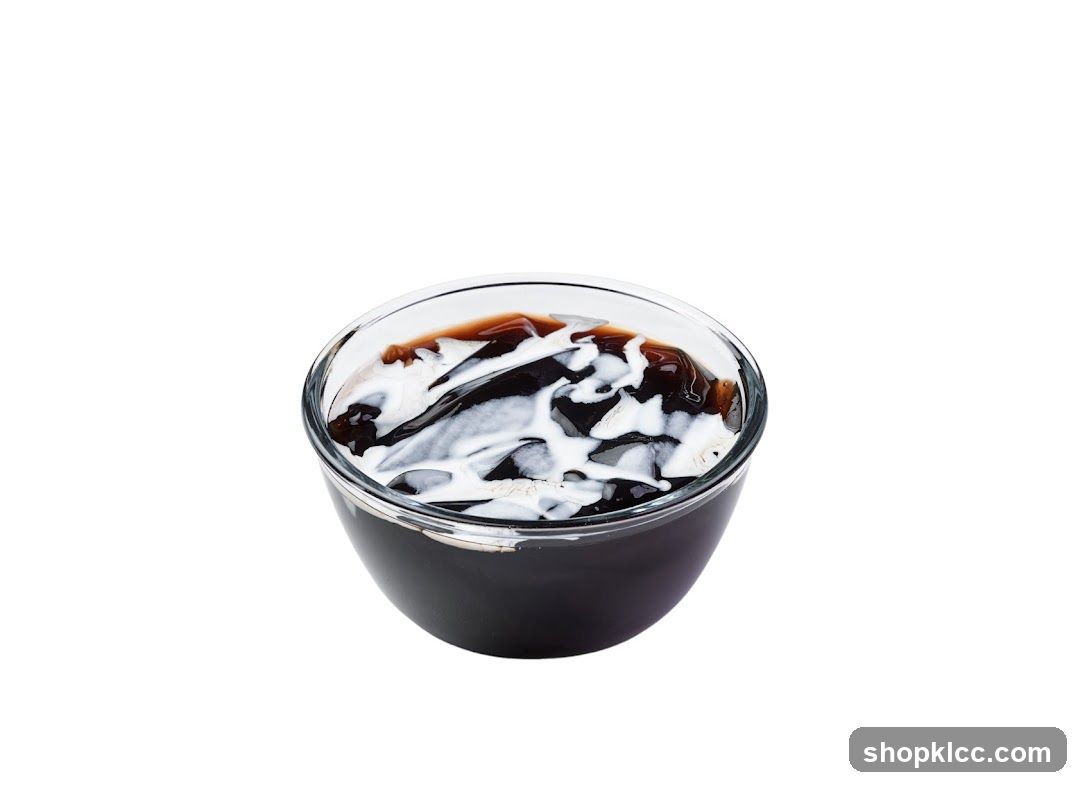 Grass Jelly with Cream