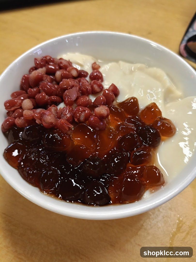 Tofu Pudding with Toppings
