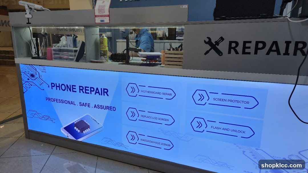 Phone Repair Shop Interior Display