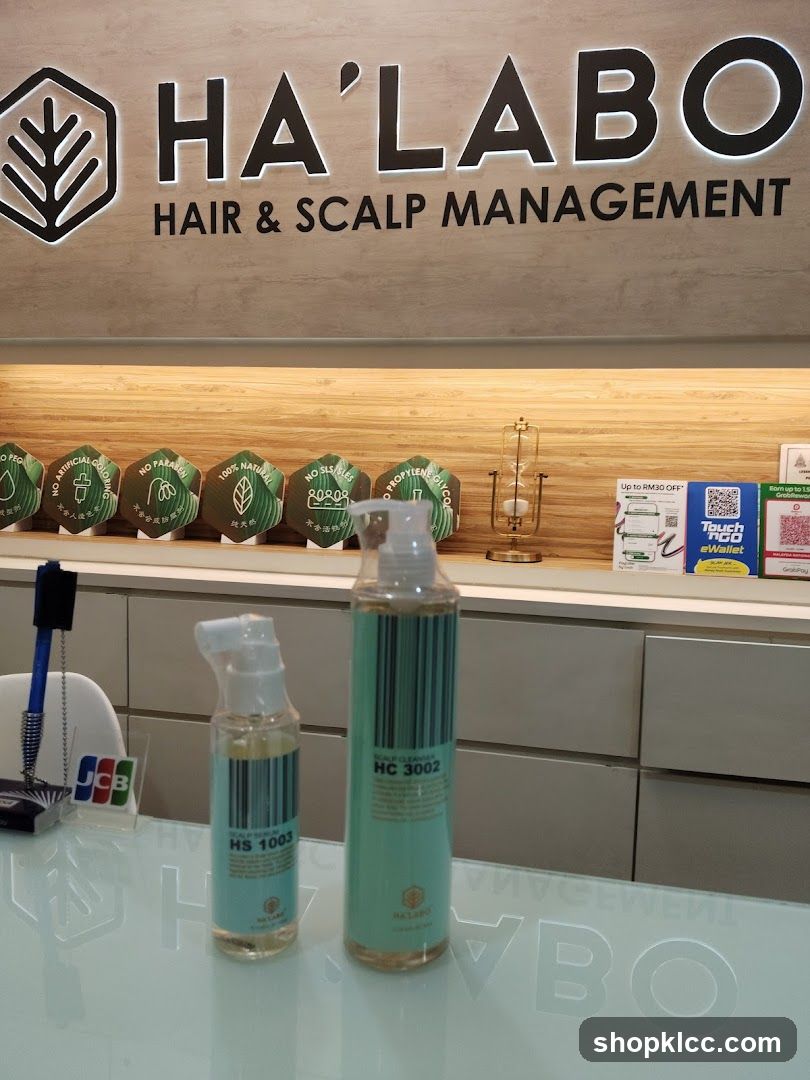 HA'LABO Hair & Scalp Management Interior Display