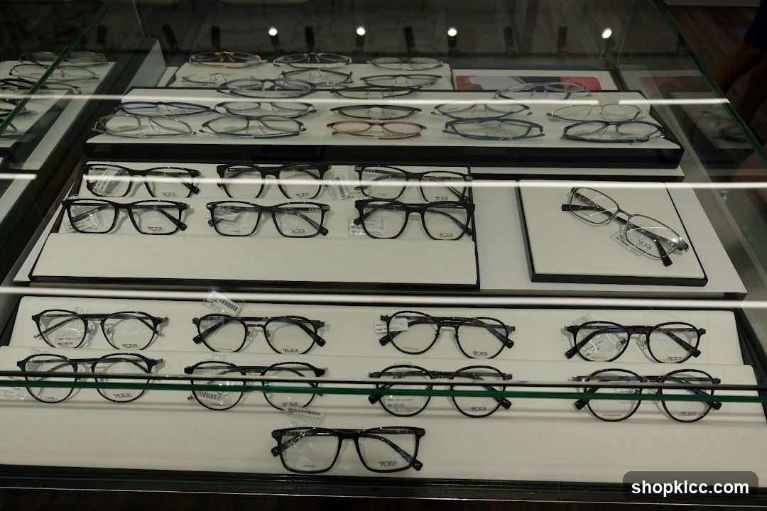 Eyeglasses Display