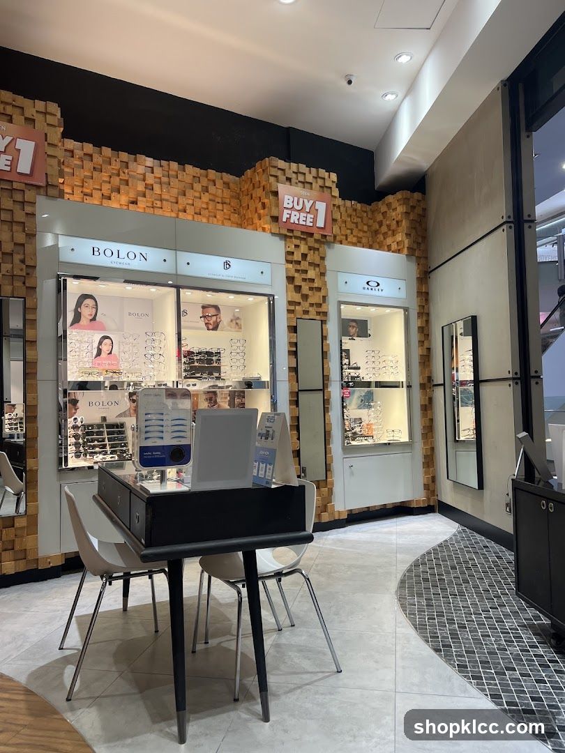 Eyewear Store Display