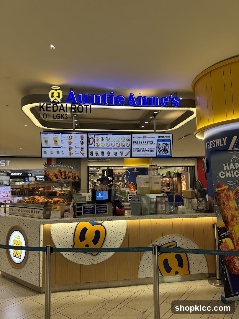 Auntie Anne's Kedai Roti Storefront Interior