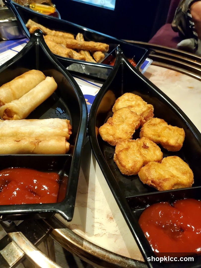 Fried Appetizers with Ketchup
