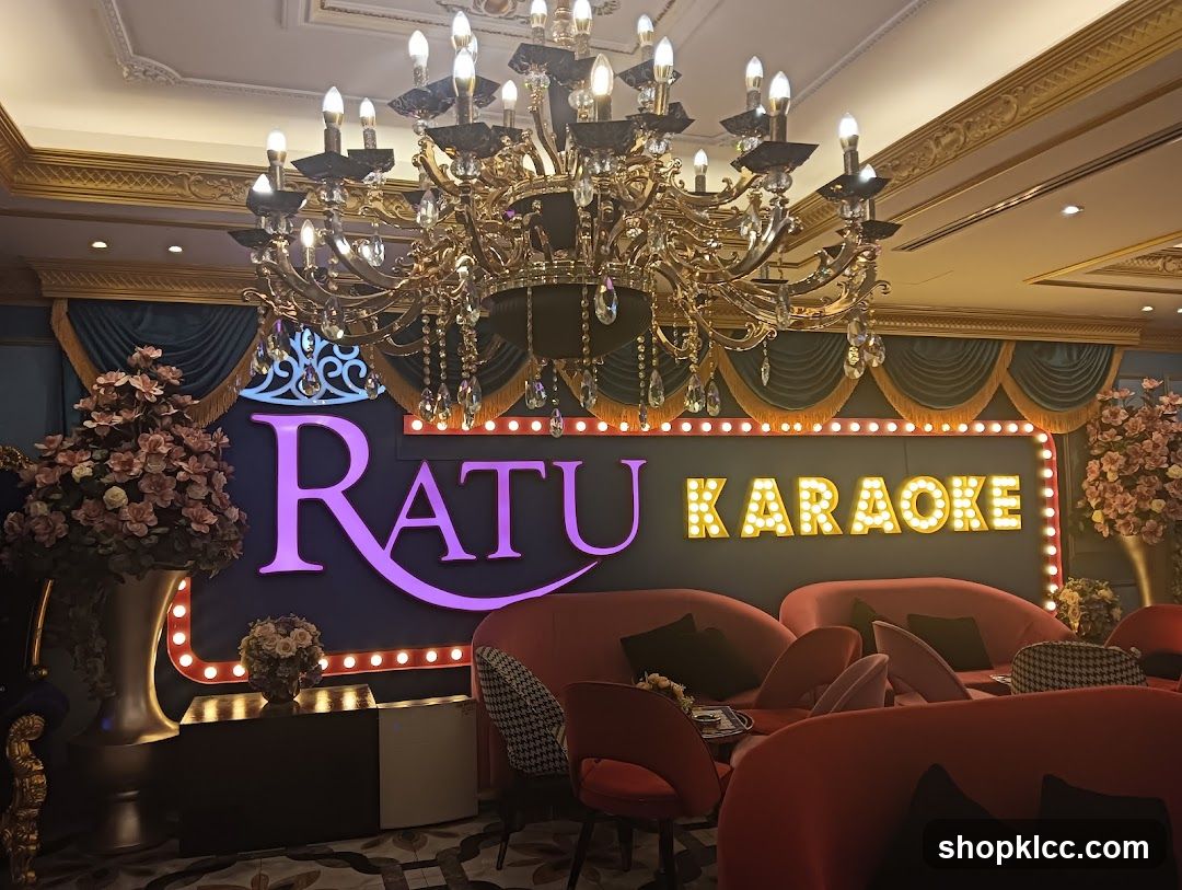 Ratu Karaoke Interior