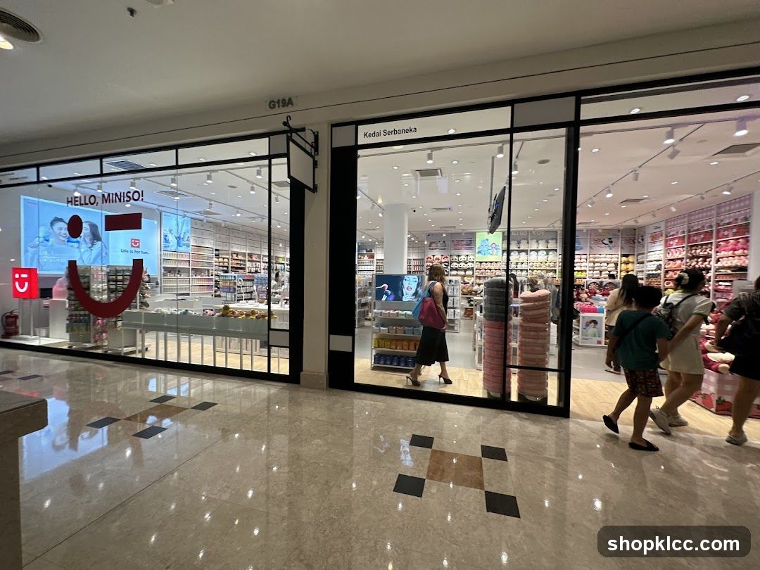 Shopping Mall Storefronts