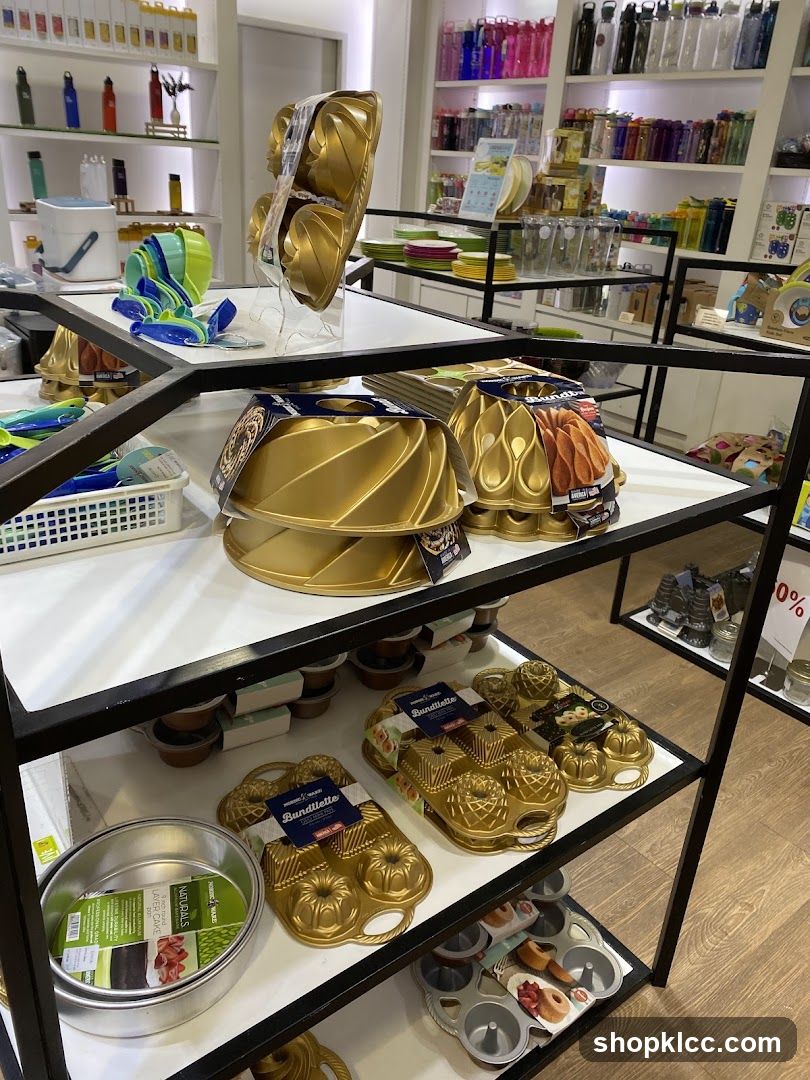 Bakeware Display Shelf
