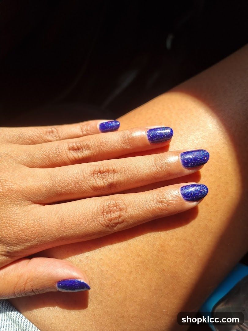 Sparkling Blue Nails