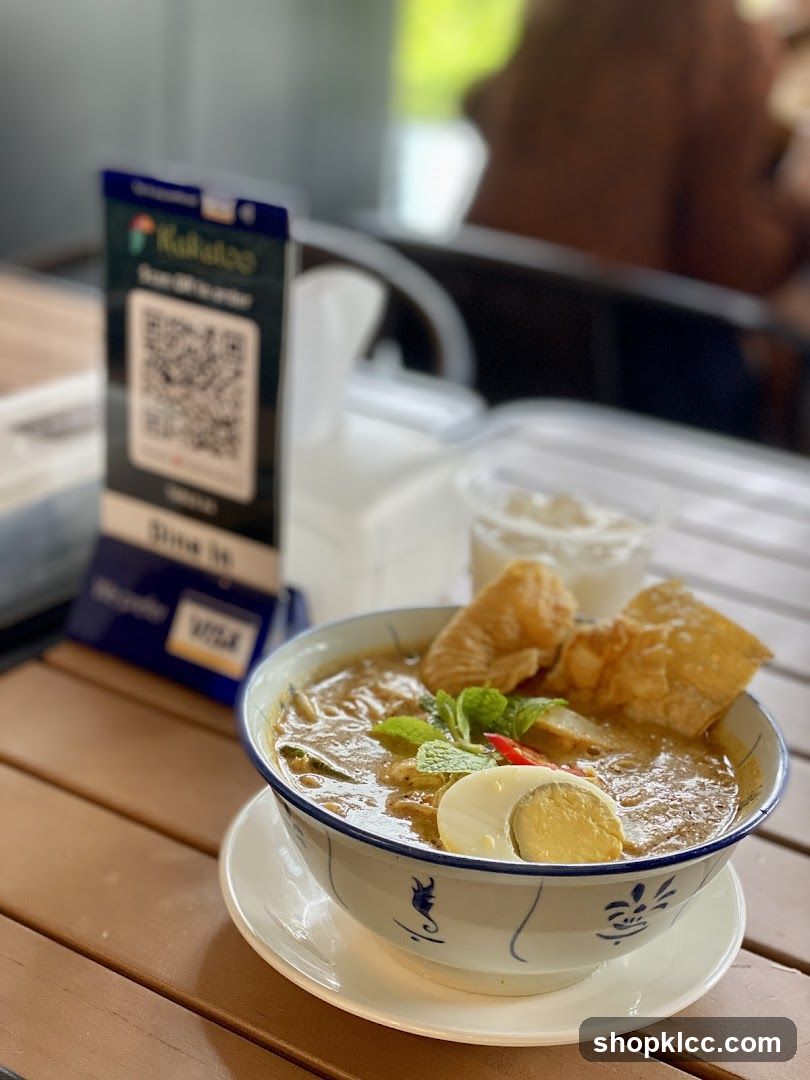 Laksa with QR Code Stand