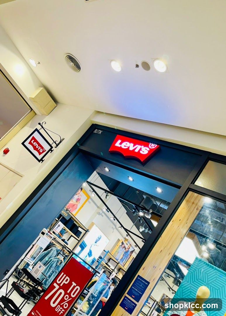 Levi's